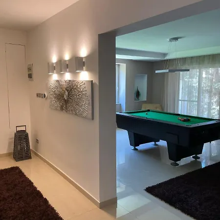 Oasis, A Modern Stylish In
