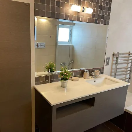 빌라 Oasis, A Modern Stylish In 아타드